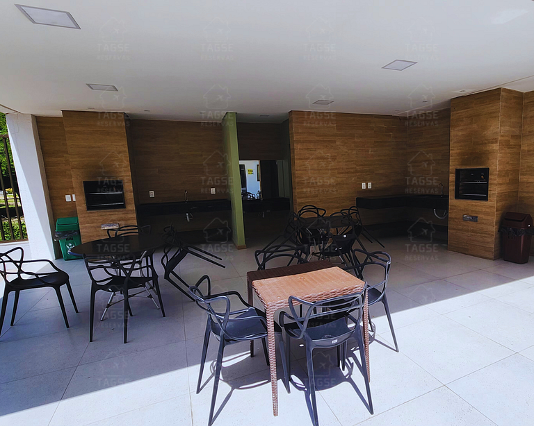 Apto Amplo com 3 Suítes Próximo à Praia