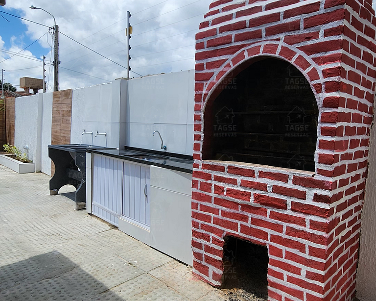 GRA325 | Refugio espacioso con piscina y parrilla