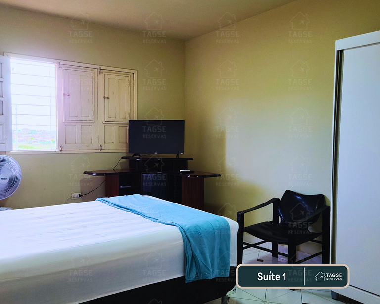 GRA325 | Spacious Retreat with Pool and Barbecue.