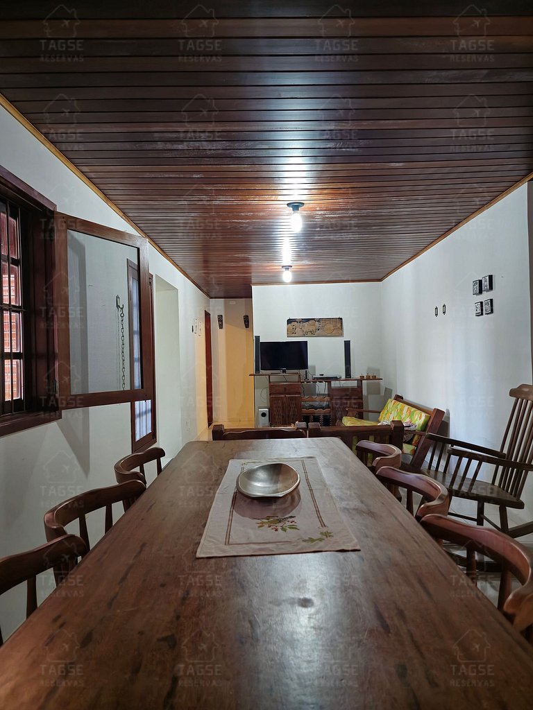 GRA001|Linda Casa com Piscina e 4 suítes