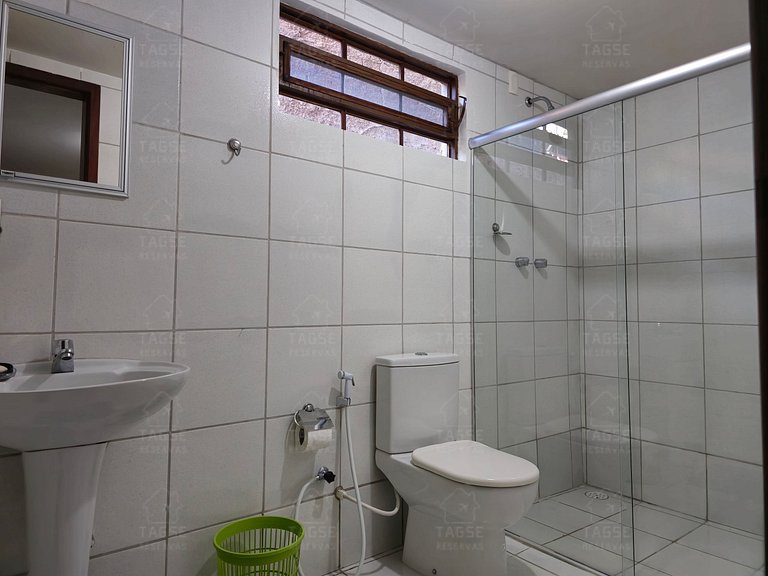 GRA001|Linda Casa com Piscina e 4 suítes