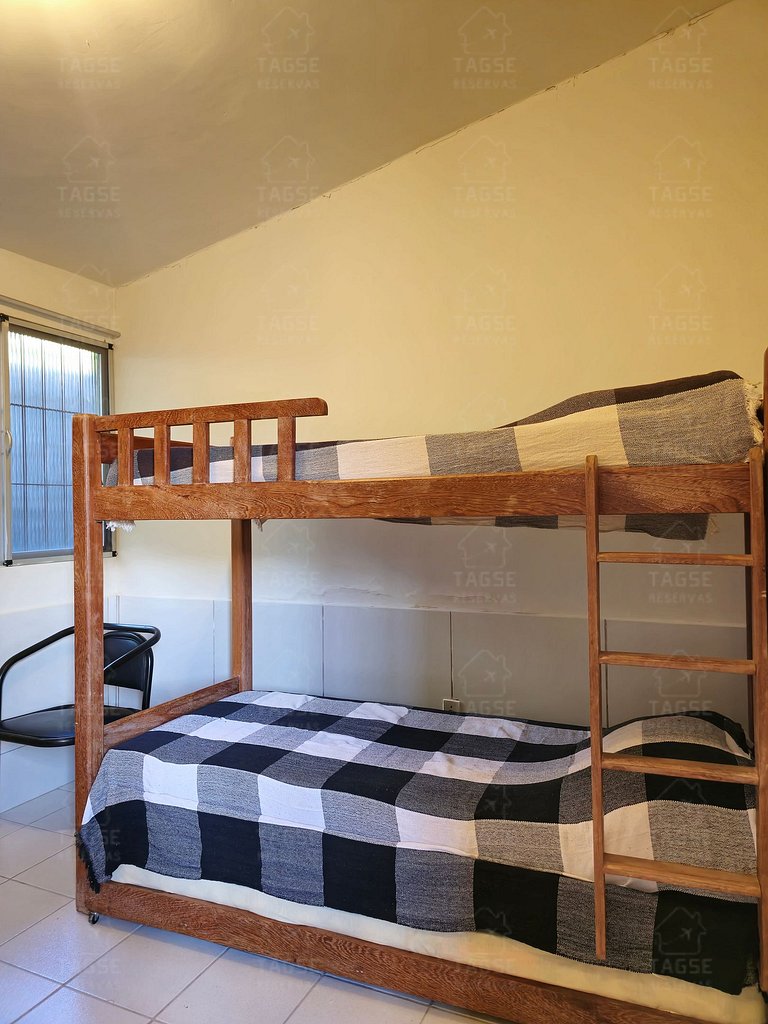 GRA001|Linda Casa com Piscina e 4 suítes