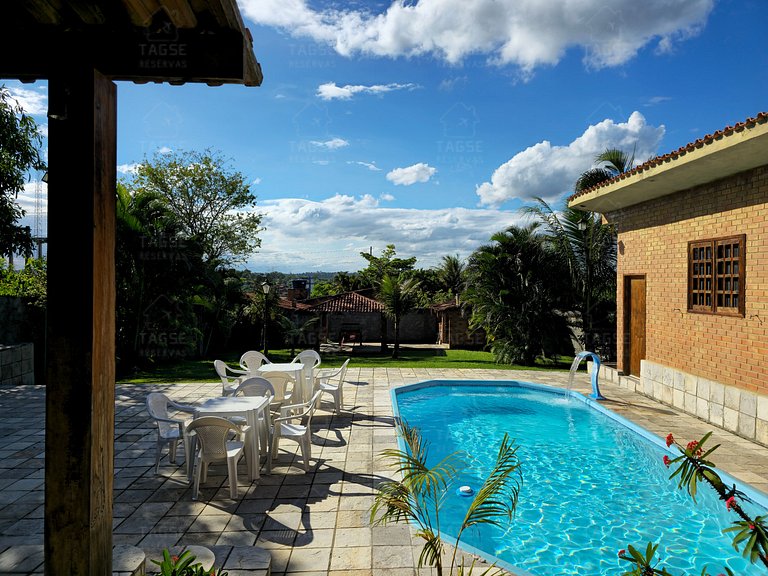 GRA001|Linda Casa com Piscina e 4 suítes