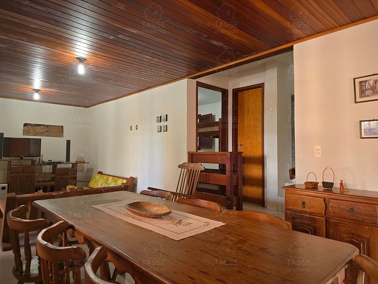 GRA001|Linda Casa com Piscina e 4 suítes