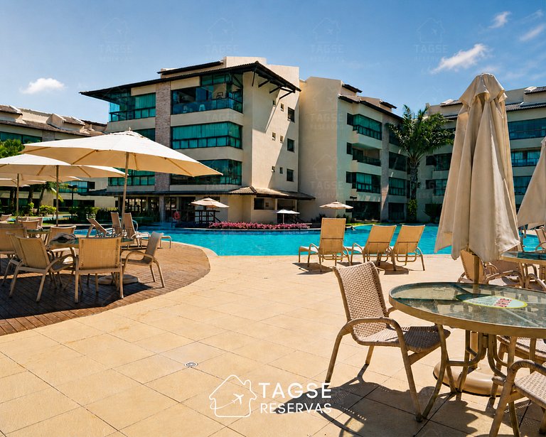 Foot in the Sand, Pools and Sea with Natural Pools